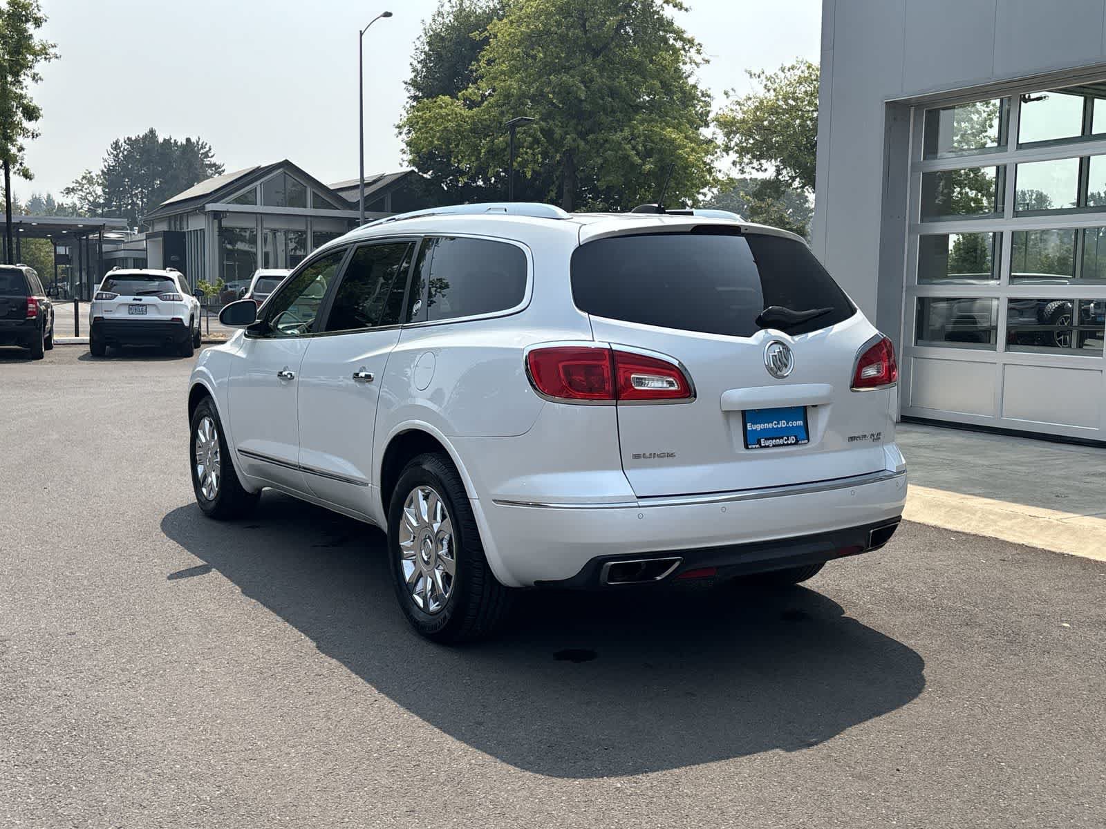 Used 2017 Buick Enclave Premium w/ Experience Buick Package AWD/4WD image 3