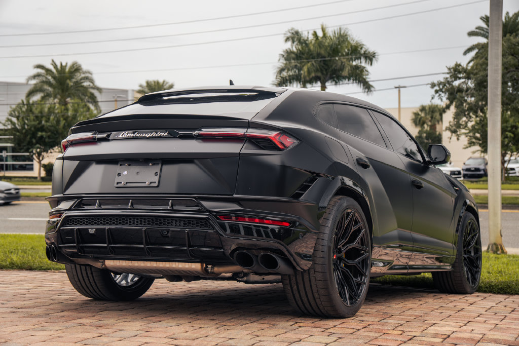 Used 2023 Lamborghini Urus S AWD/4WD image 5