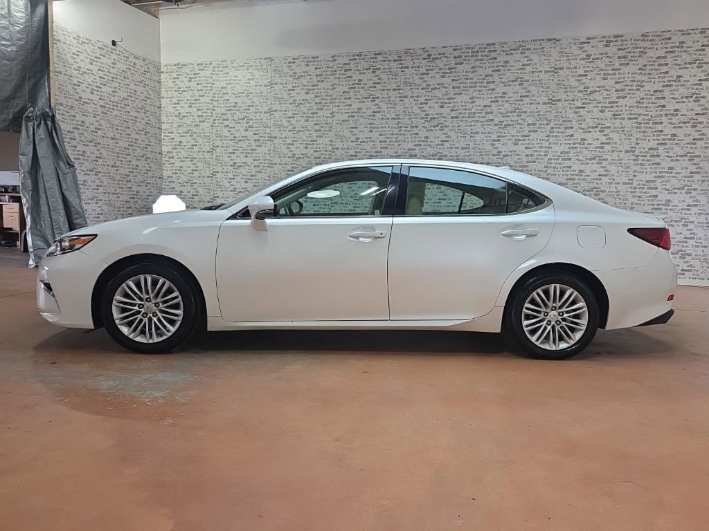 Used 2018 Lexus ES 350 w/ Accessory Package 2 image 4