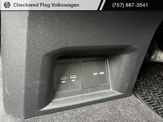 Used 2022 Volkswagen Atlas Cross Sport SE image 29