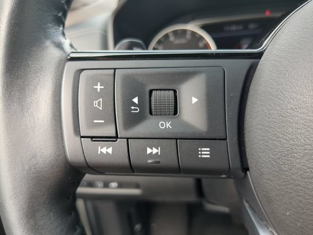 Used 2023 Nissan Rogue SV w/ SV Premium B Package FWD image 31