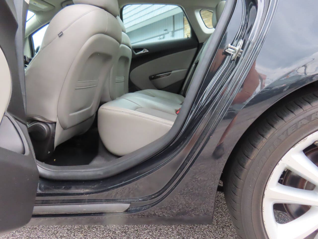 Used 2013 Buick Verano FWD image 13