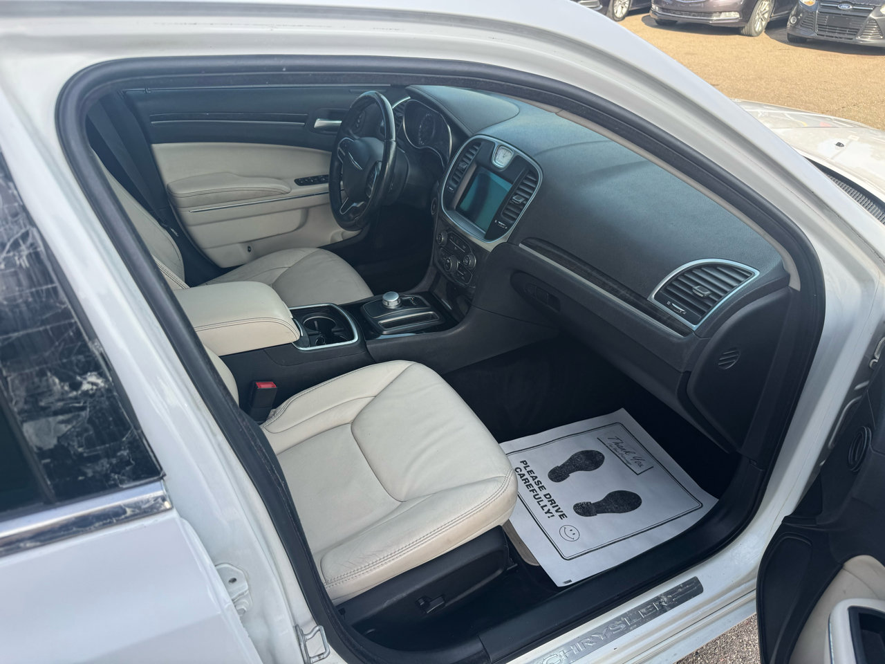 Used 2017 Chrysler 300 C w/ Light Group image 11