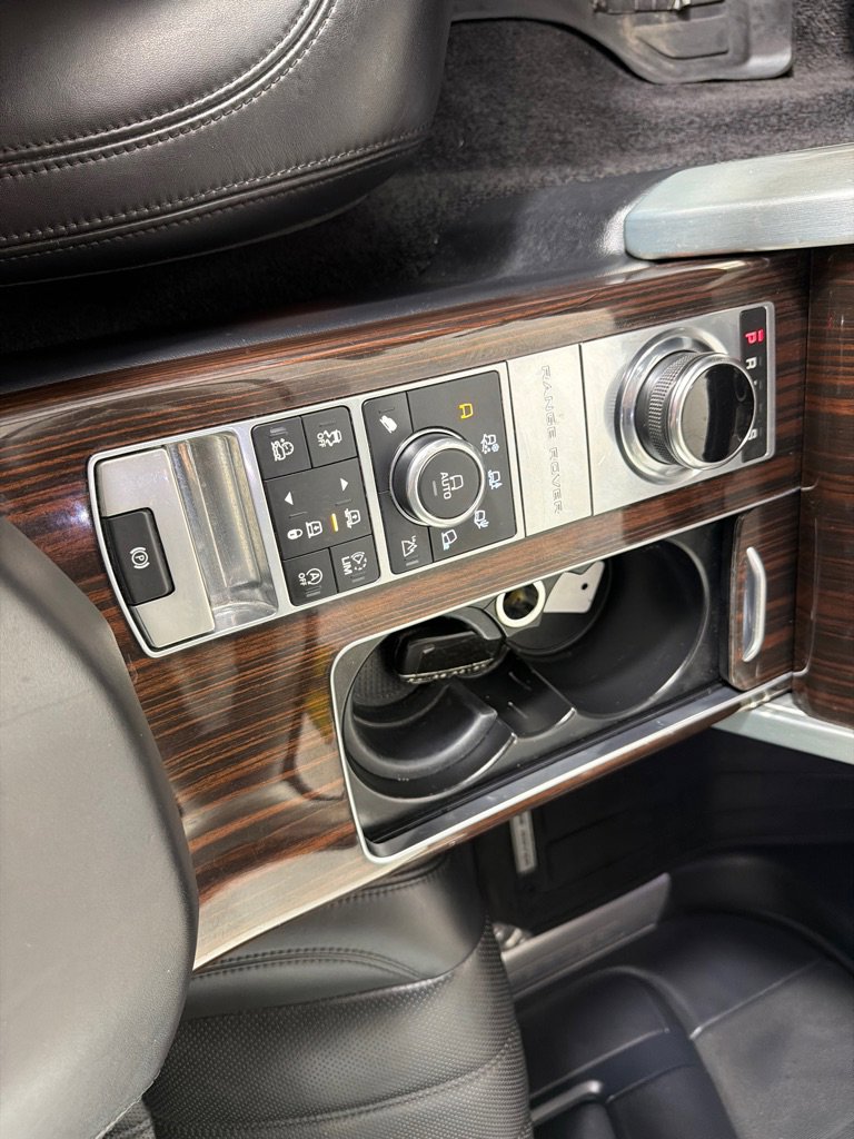 Used 2017 Land Rover Range Rover Supercharged image 19