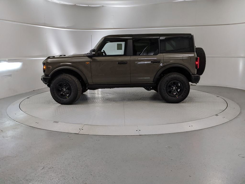 New 2025 Ford Bronco Badlands image 5