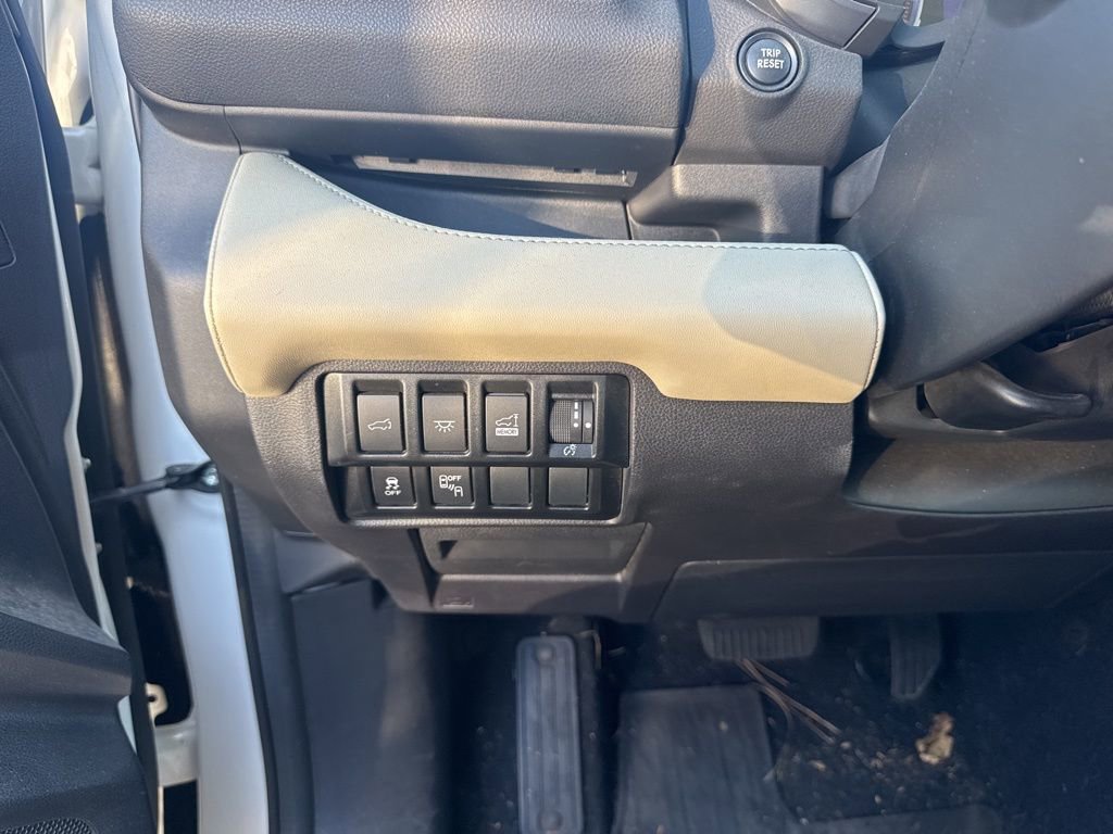 Used 2021 Subaru Ascent Limited w/ Technology Package image 9