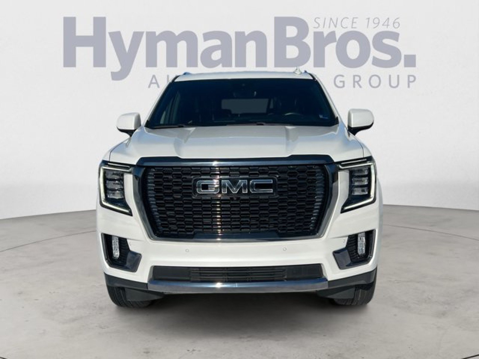 Used 2024 GMC Yukon XL Denali Ultimate AWD/4WD image 9