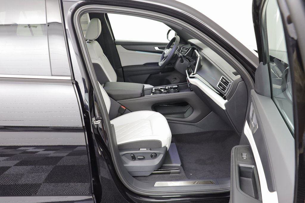 New 2026 Volkswagen Atlas Cross Sport SEL Premium R-Line image 20