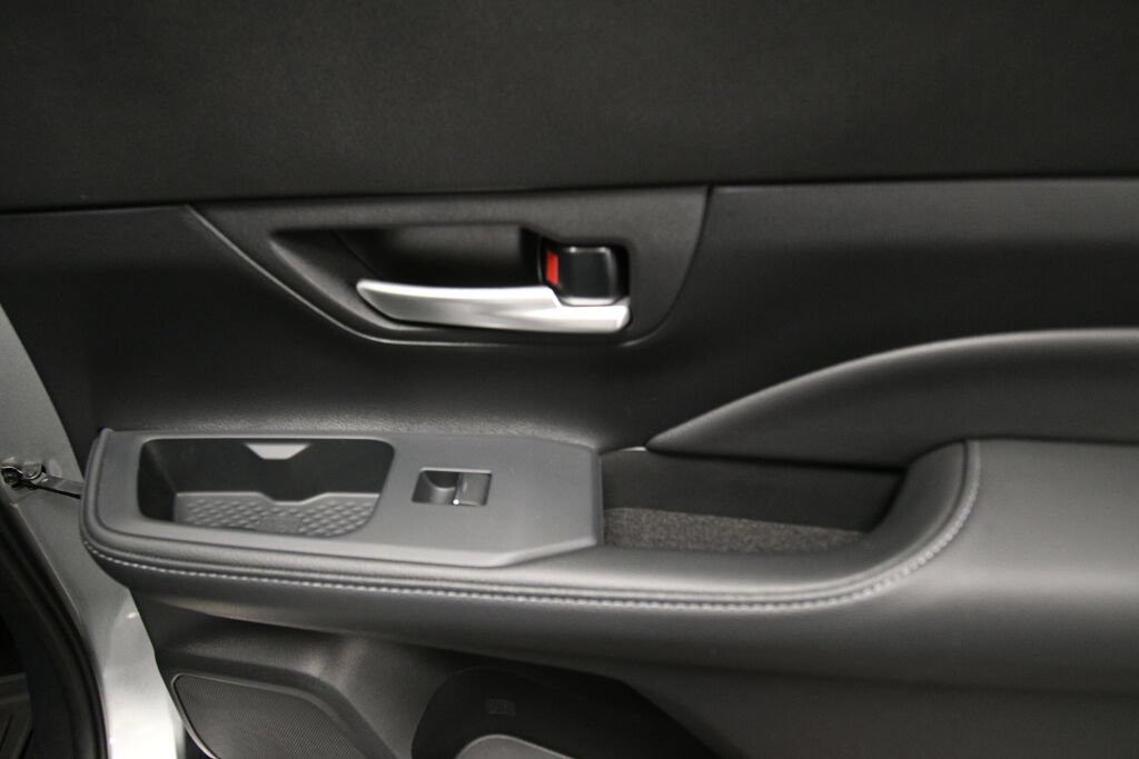 Certified 2025 Toyota Grand Highlander AWD image 27