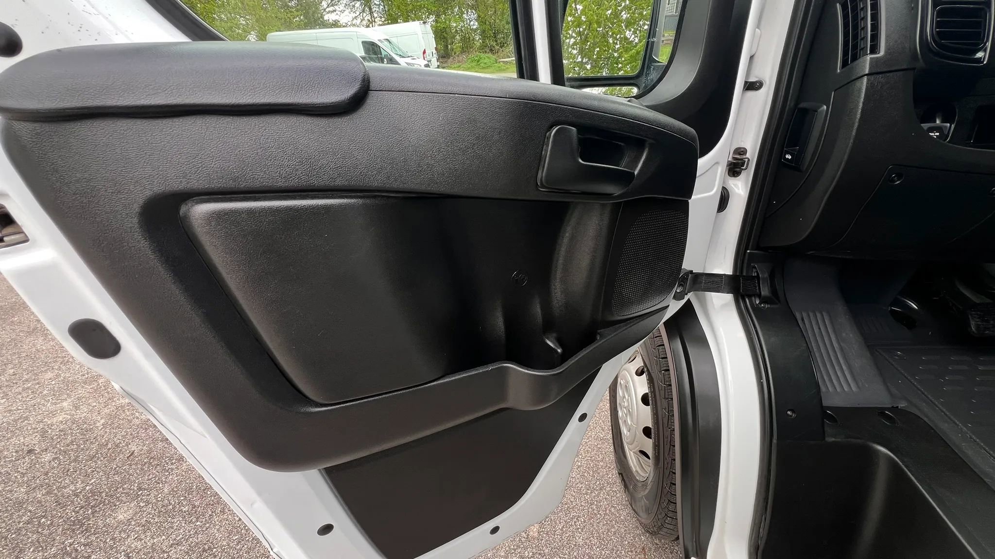 Used 2023 RAM ProMaster 2500 FWD image 31