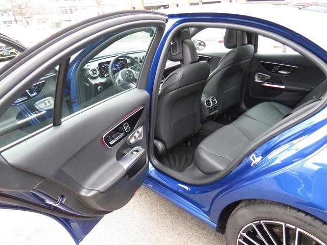 Used 2025 Mercedes-Benz C 300 4MATIC Sedan image 19
