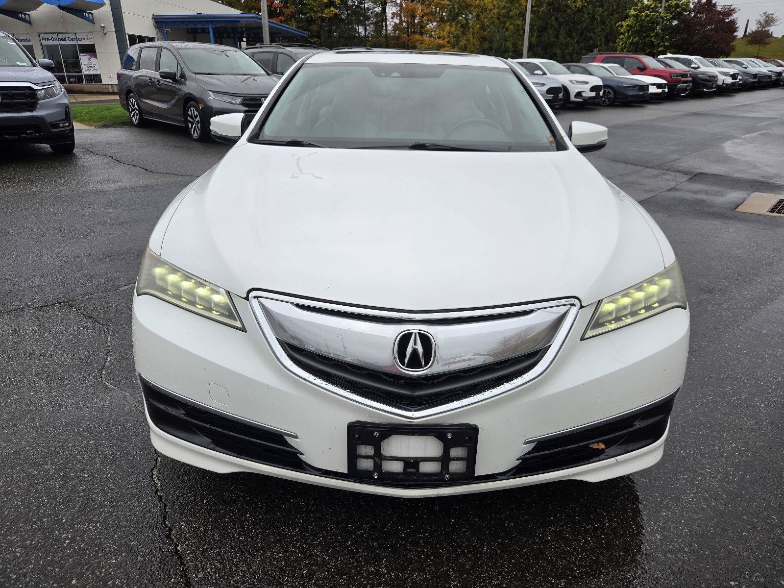 Used 2015 Acura TLX w/ Technology Package FWD image 2
