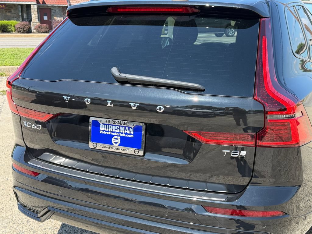 New 2026 Volvo XC60 T8 Plus w/ Protection Package Premier AWD/4WD image 5