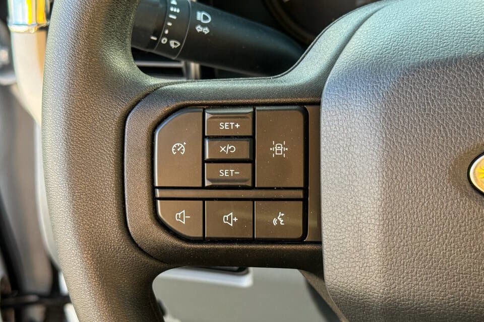 Used 2024 Ford F350 XLT AWD/4WD image 33