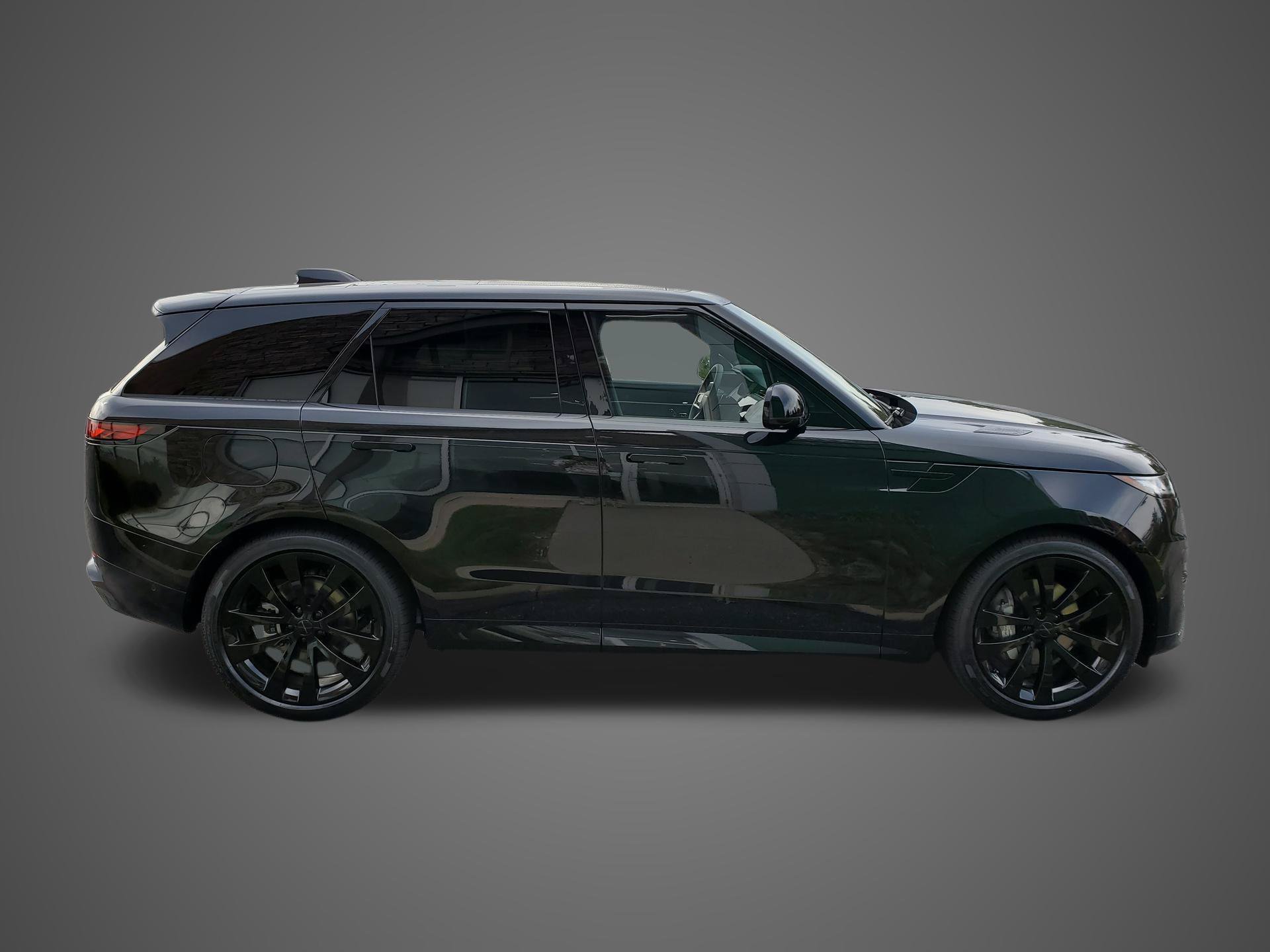 New 2027 Land Rover Range Rover Sport Dynamic SE AWD/4WD image 4
