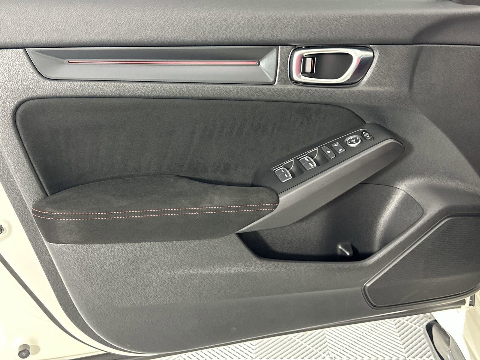 Used 2023 Honda Civic Type R image 29