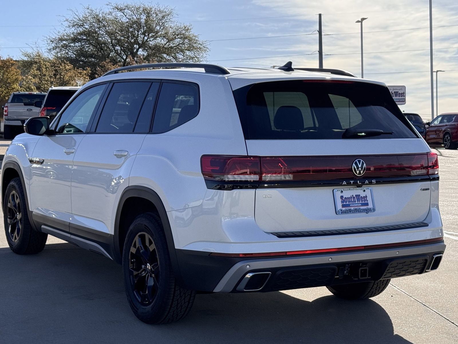 New 2026 Volkswagen Atlas Peak Edition image 6