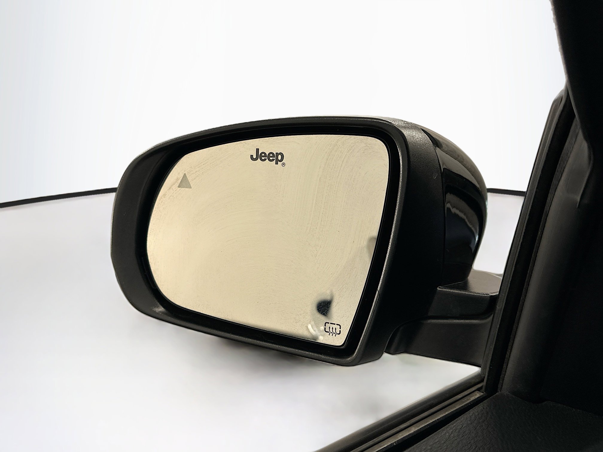 Used 2025 Jeep Compass Limited image 16