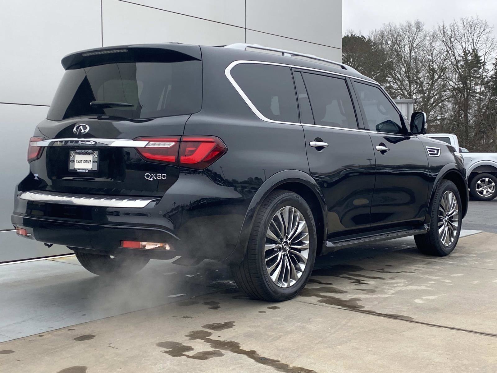 Used 2021 INFINITI QX80 Sensory w/ All-Season Package image 4