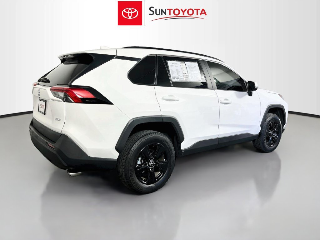 Used 2025 Toyota RAV4 XLE FWD image 3
