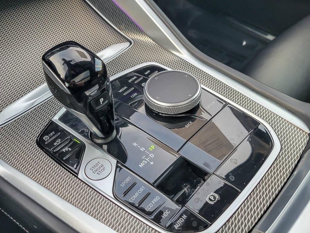 Used 2023 BMW X6 xDrive40i w/ M Sport Package image 17