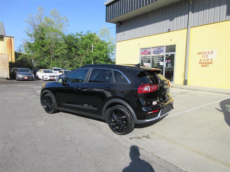 Used 2019 Kia Niro S Touring FWD image 3