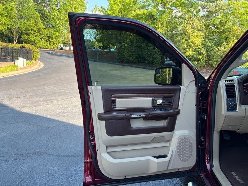 Used 2016 RAM 1500 Laramie w/ Convenience Group AWD/4WD image 31
