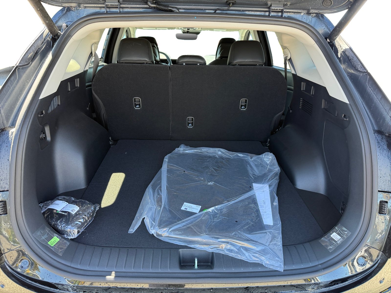 New 2027 Kia Sportage SX Prestige AWD/4WD image 17