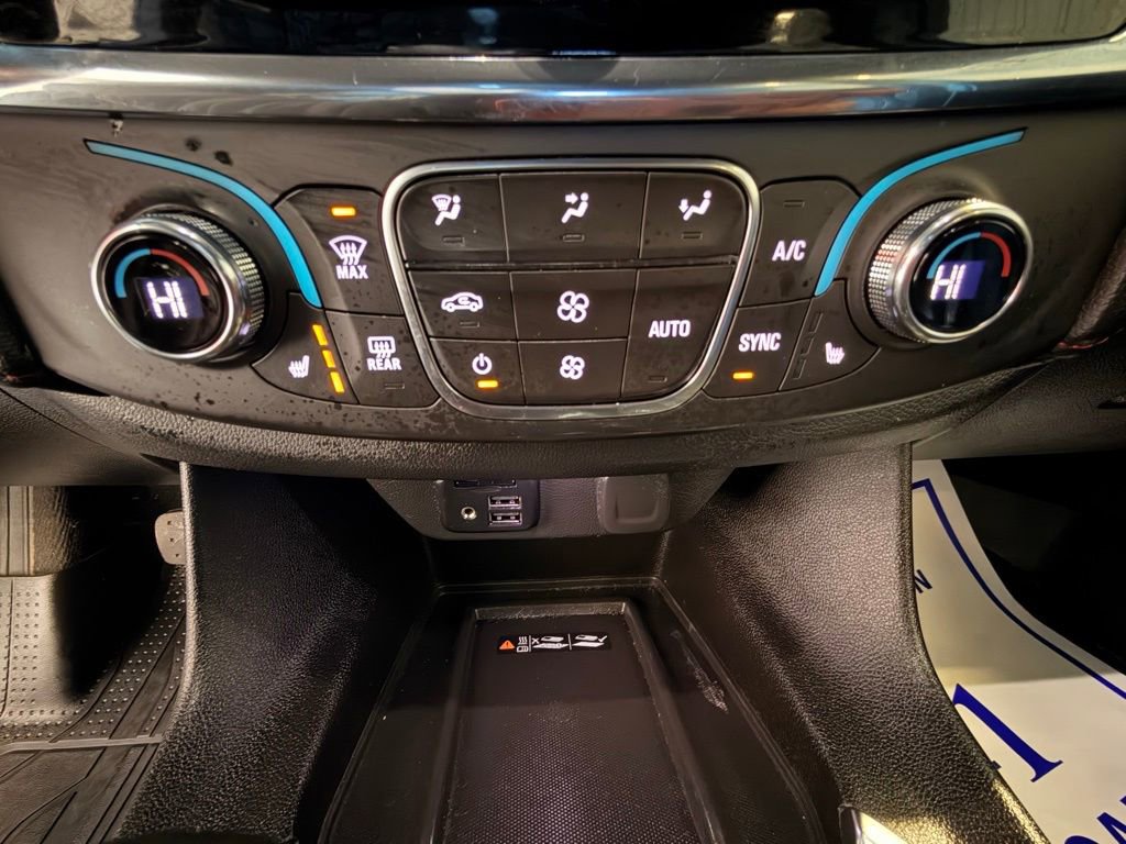 Used 2023 Chevrolet Traverse RS w/ LPO, Floor Liner Package image 36