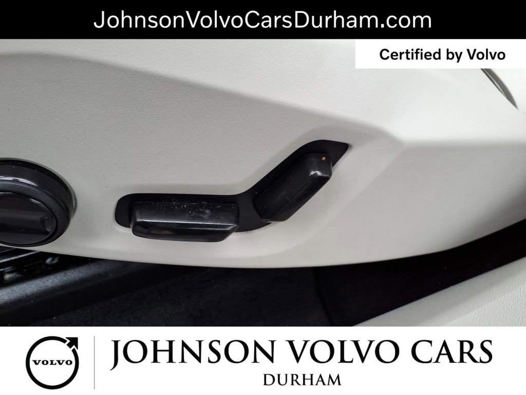 Certified 2023 Volvo XC60 B5 Plus w/ Protection Package Premier image 25