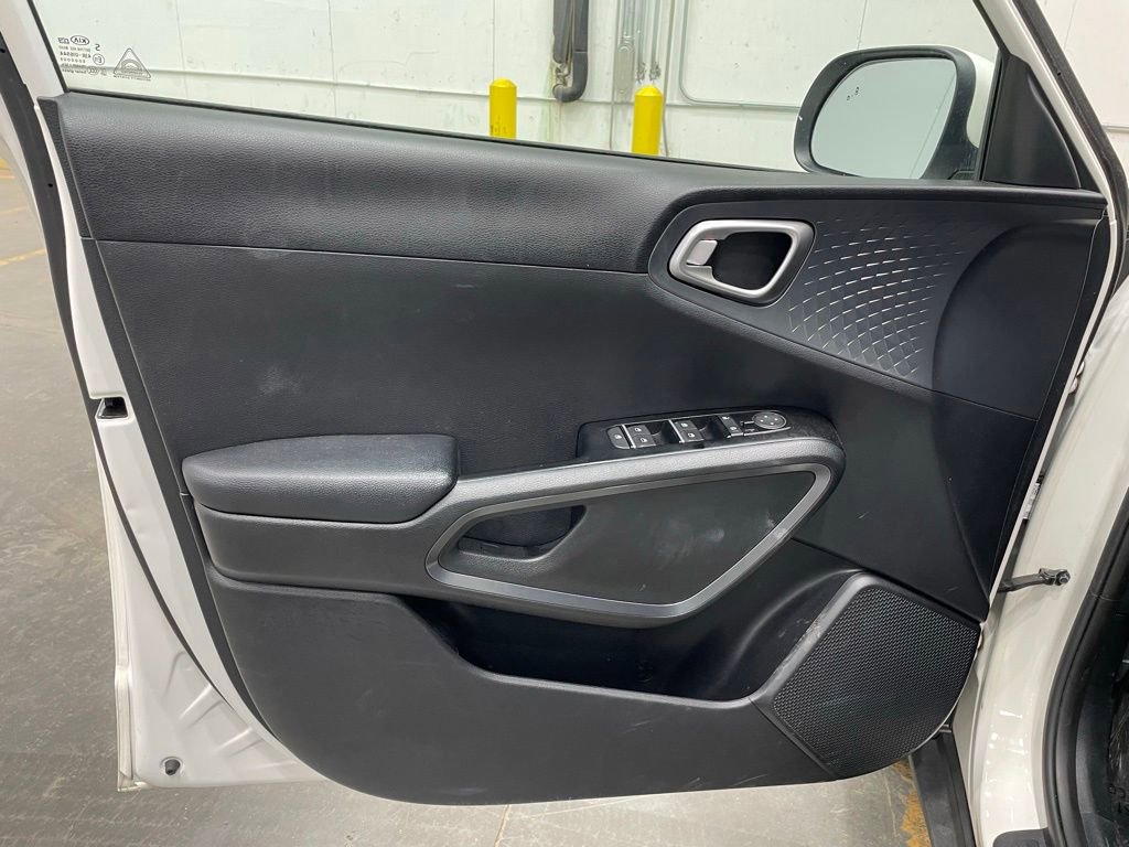 Used 2020 Kia Soul S image 14