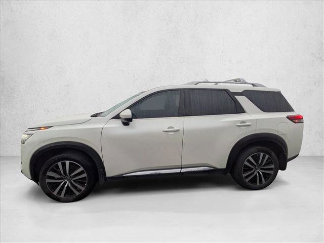 Used 2024 Nissan Pathfinder Platinum AWD/4WD image 8