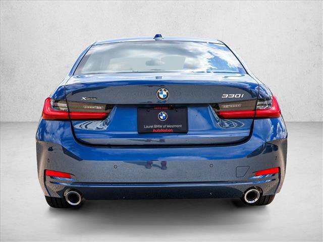 Certified 2025 BMW 330i xDrive Sedan w/ Convenience Package image 6