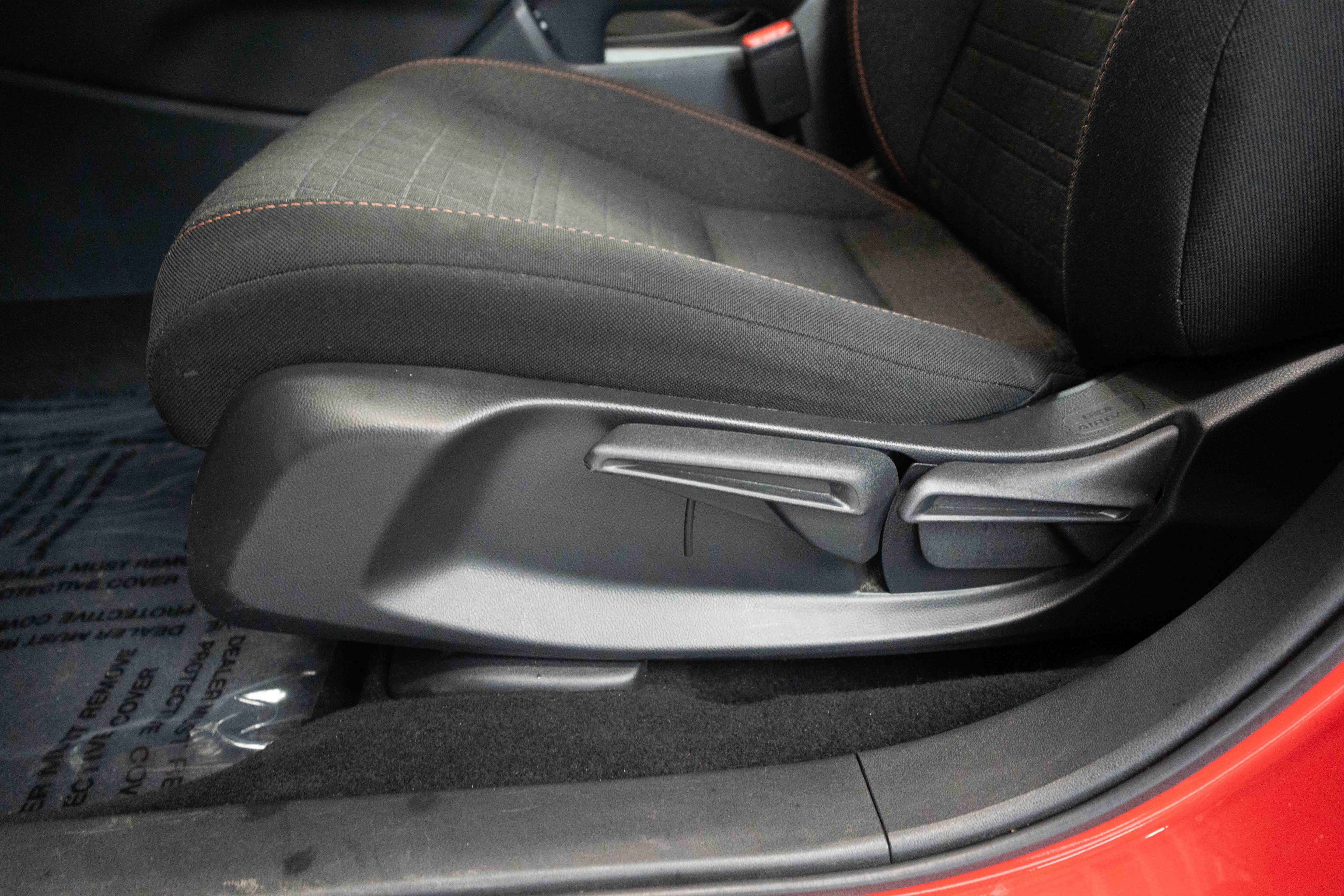 Used 2025 Honda HR-V Sport image 12