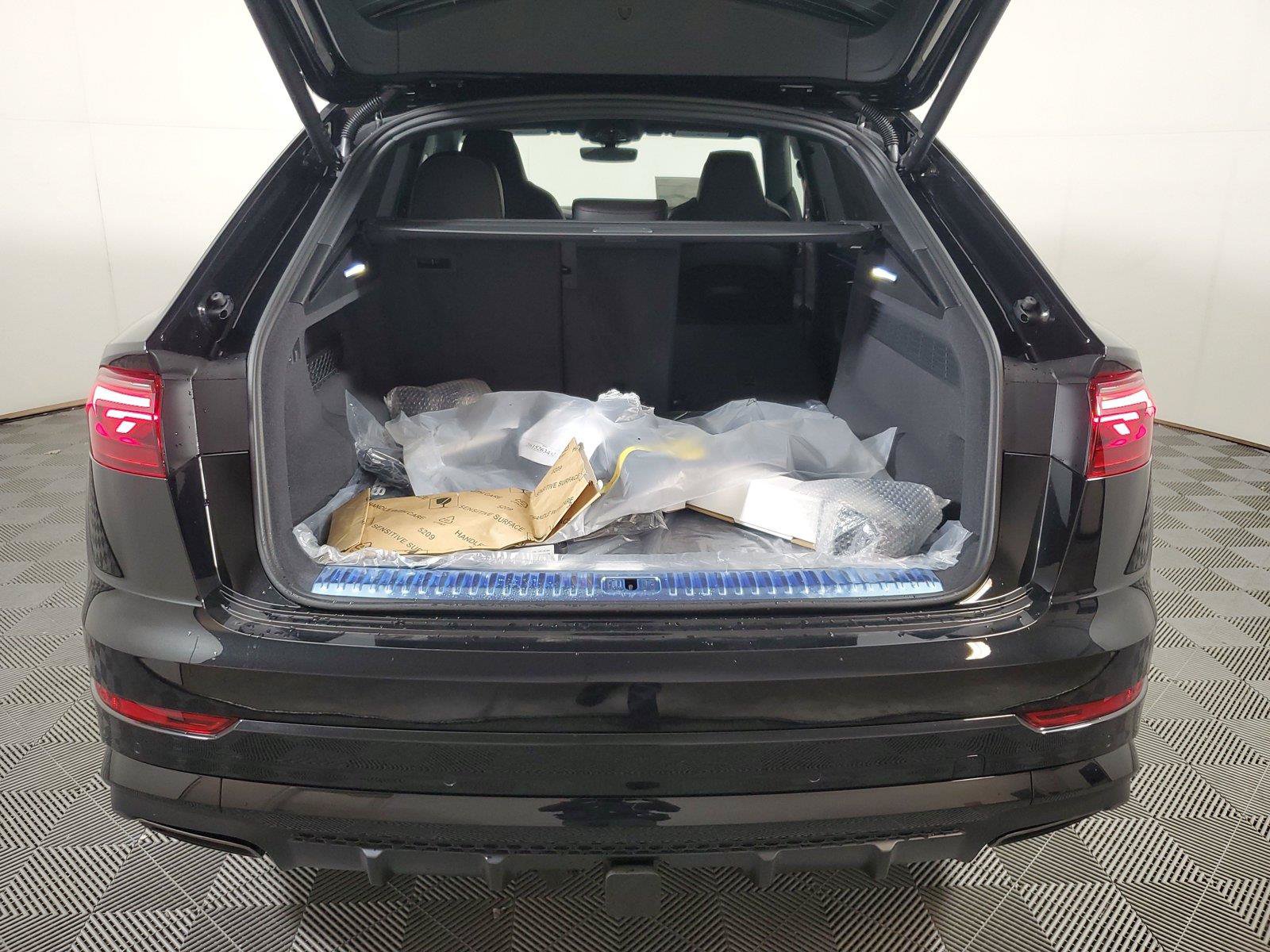 New 2026 Audi Q8 Prestige AWD/4WD image 9
