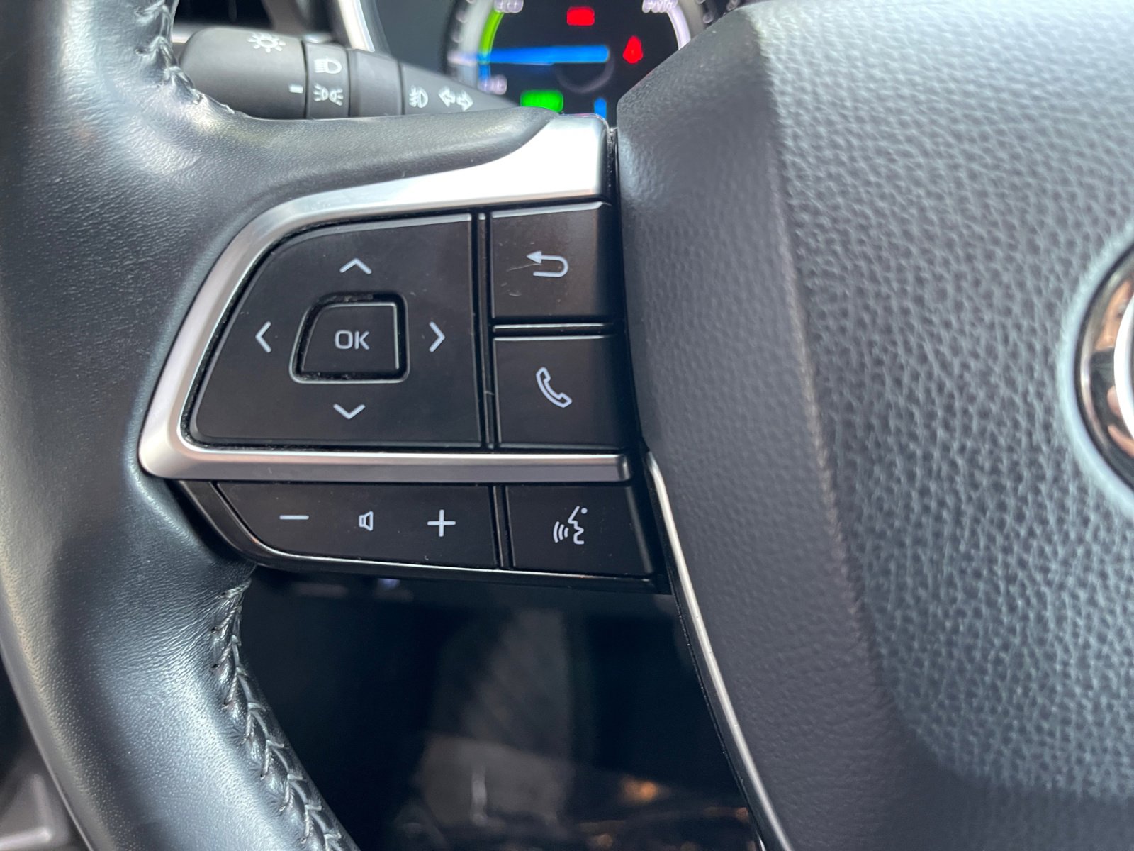 Used 2021 Toyota Highlander XLE image 24