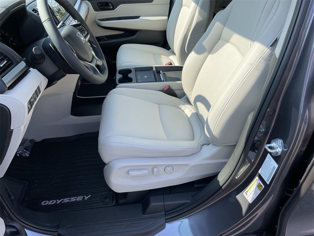 New 2026 Honda Odyssey EX-L image 13