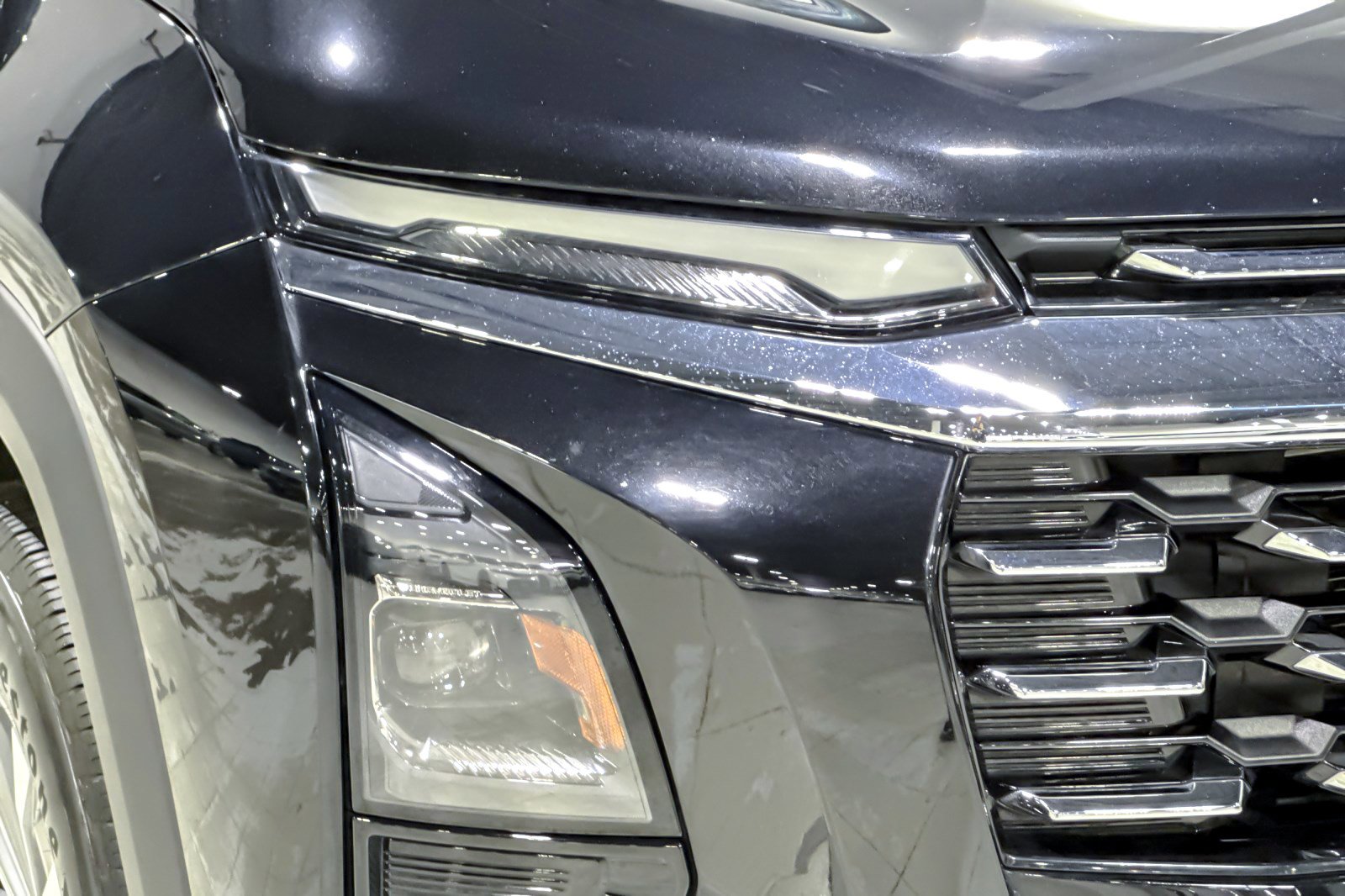 Used 2025 Chevrolet Equinox LT FWD image 11