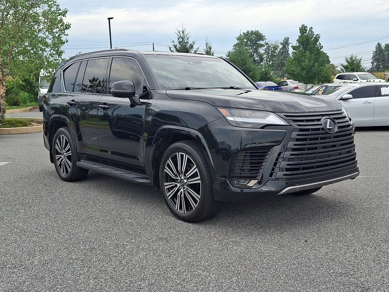Used 2024 Lexus LX 600 4WD w/ Appearance Package image 6