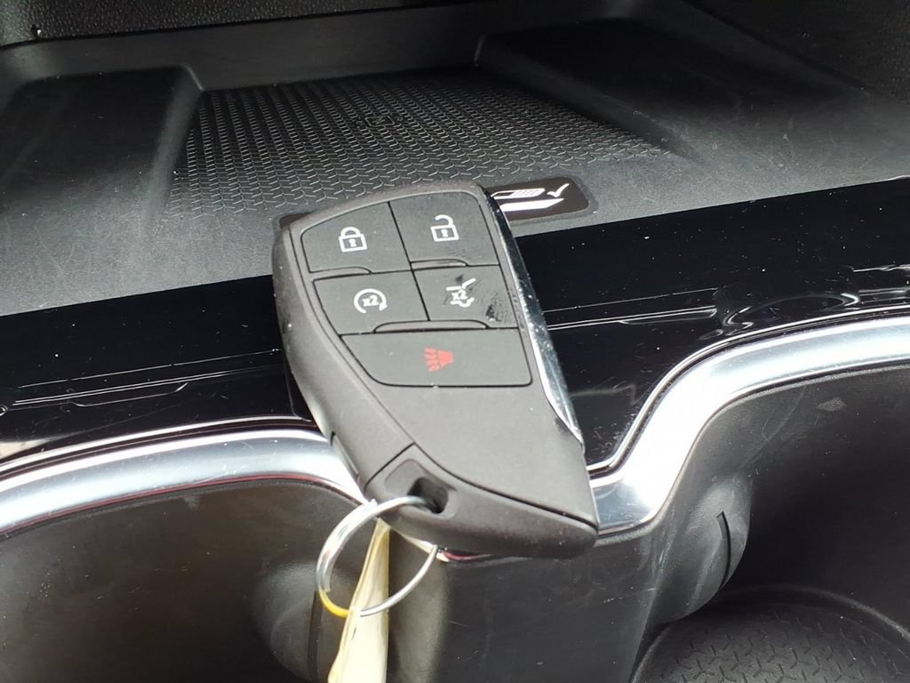 Used 2026 Chevrolet Traverse LT AWD/4WD image 23