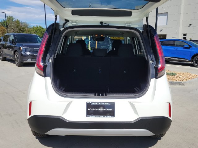 Certified 2025 Kia Soul LX w/ LX Technology Package FWD image 17