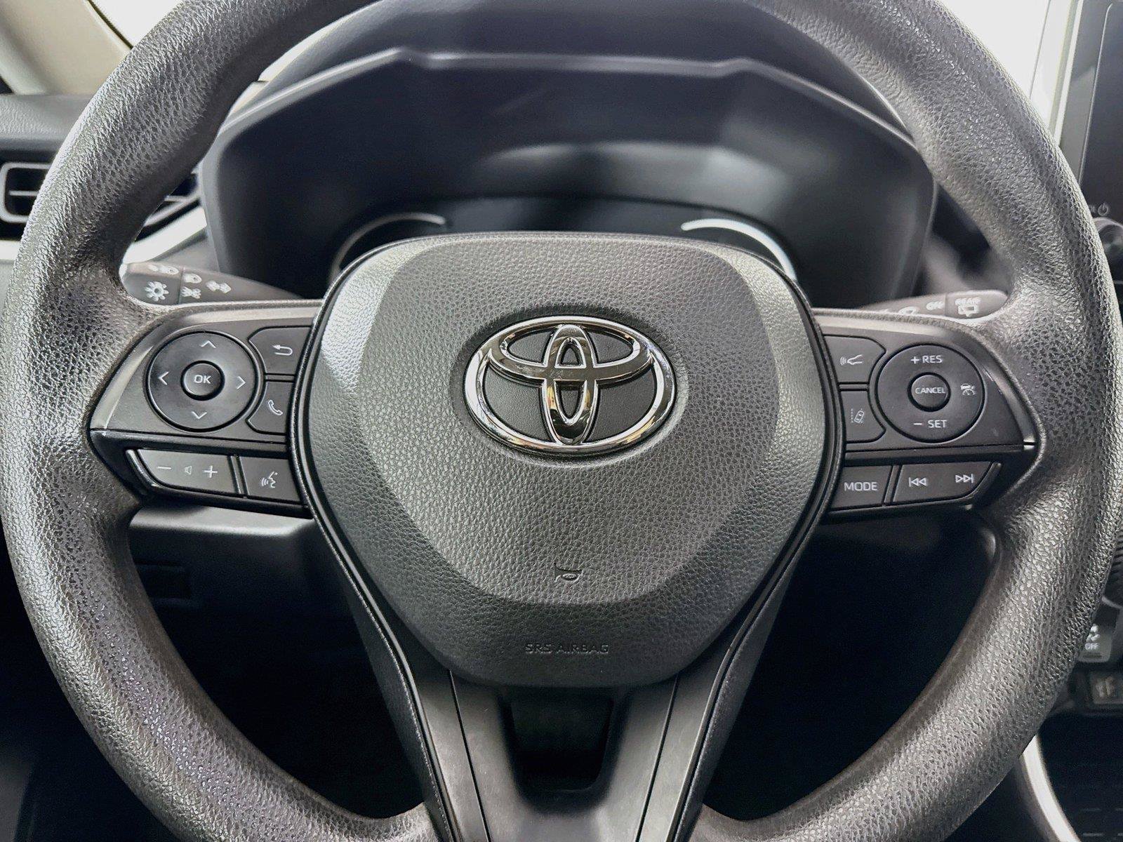 Certified 2025 Toyota RAV4 LE FWD image 16
