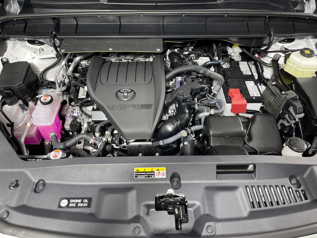 New 2026 Toyota Highlander Platinum AWD/4WD image 9