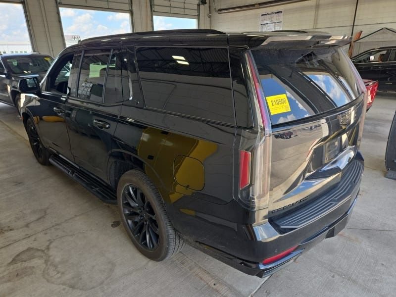 Used 2022 Cadillac Escalade Sport w/ Touring Package AWD/4WD image 34