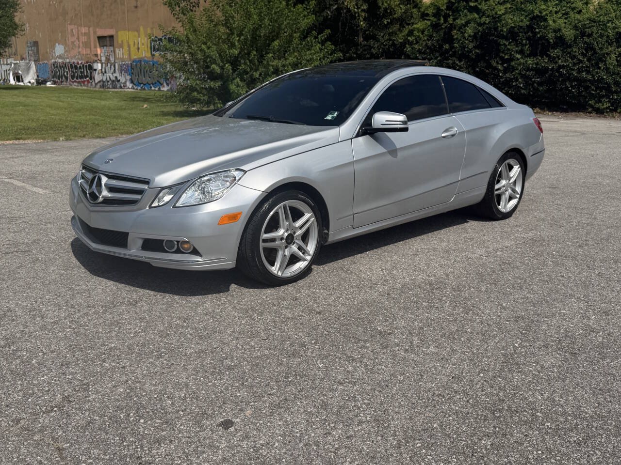 Used 2011 Mercedes-Benz E 350 Coupe image 2