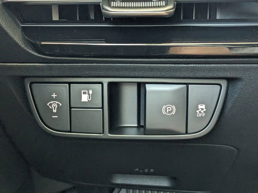 New 2025 Kia EV6 Light w/ Light LR Technology Package RWD image 30