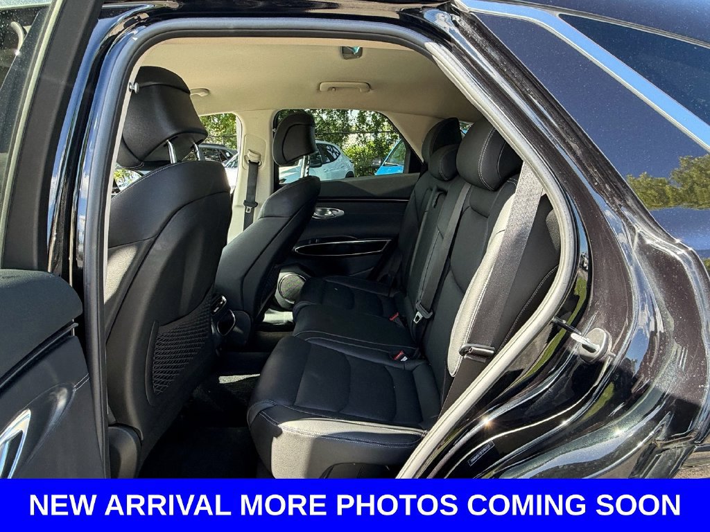 Used 2025 Genesis GV70 2.5T AWD/4WD image 11
