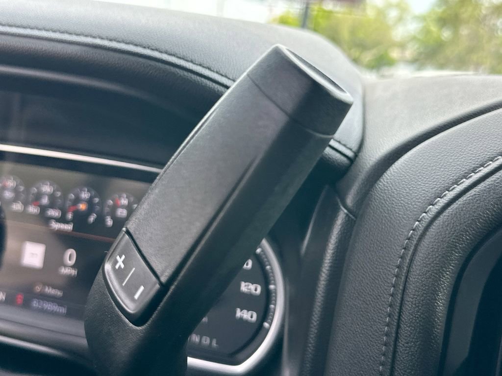 Used 2020 Chevrolet Silverado 1500 High Country w/ Technology Package AWD/4WD image 16