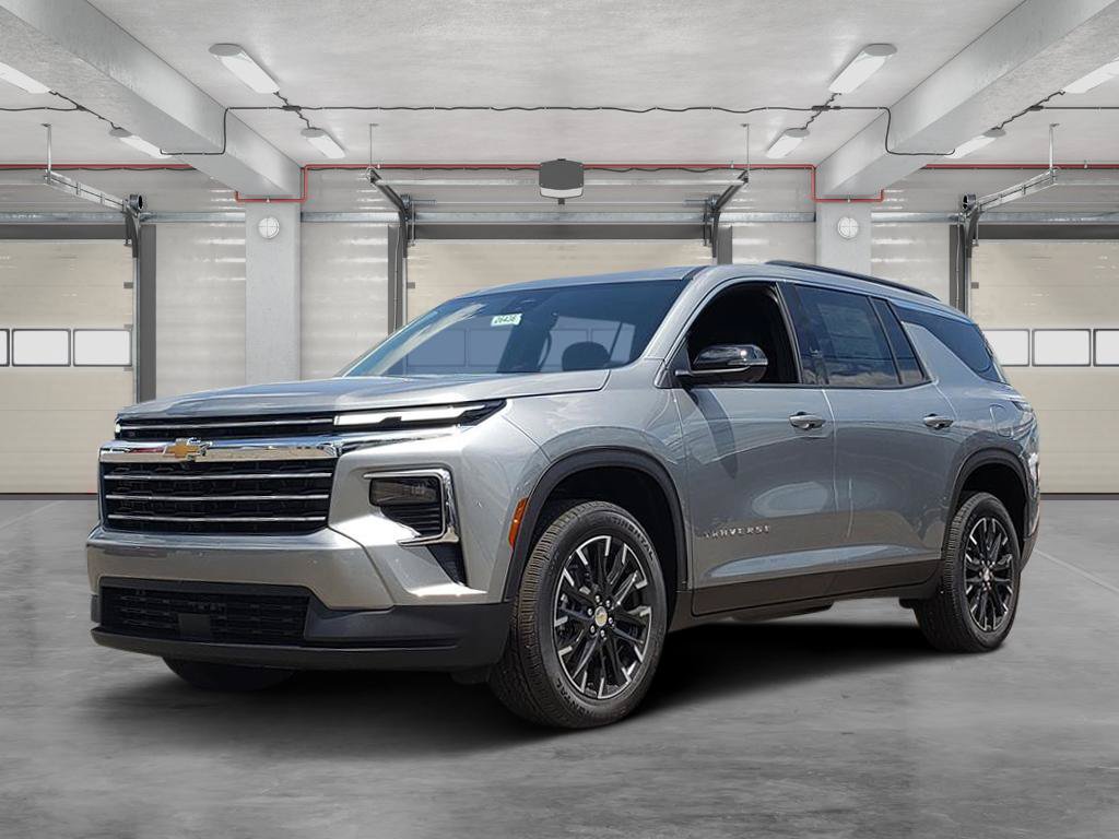 Used 2026 Chevrolet Traverse LT w/ Sun and Wheel Package FWD image 8