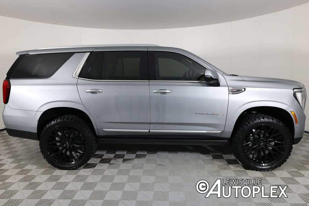 Used 2026 GMC Yukon Denali w/ Sun & Power Step Package AWD/4WD image 4